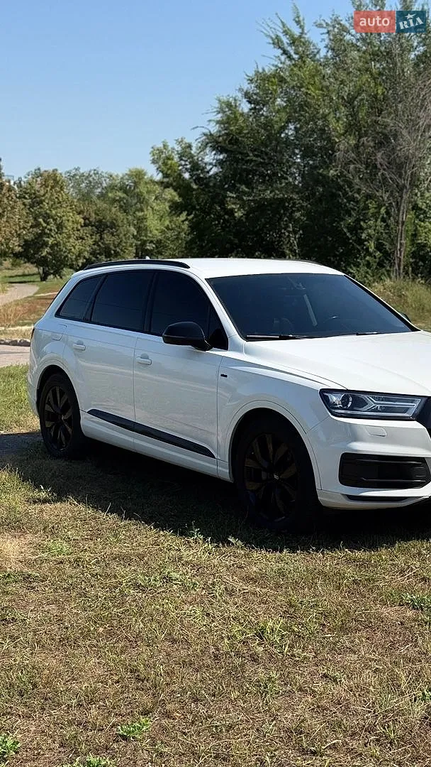 2017 Audi Q7 - фото 1