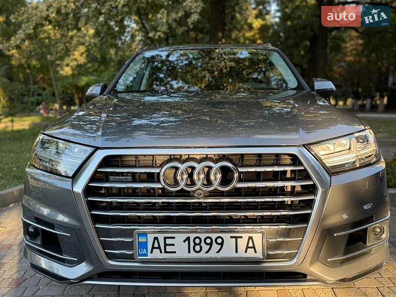 Внедорожник / Кроссовер Audi Q7 2017 в Днепре фото Внедорожник / Кроссовер Audi Q7 2017 в Днепре