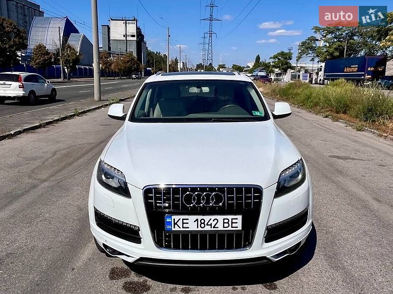 Внедорожник / Кроссовер Audi Q7 2014 в Днепре