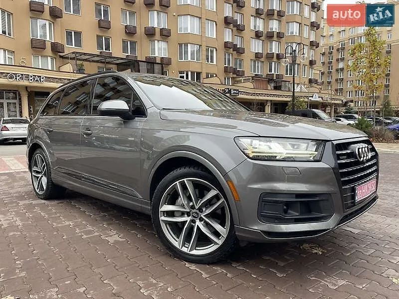 2018 Audi Q7 - фото 1