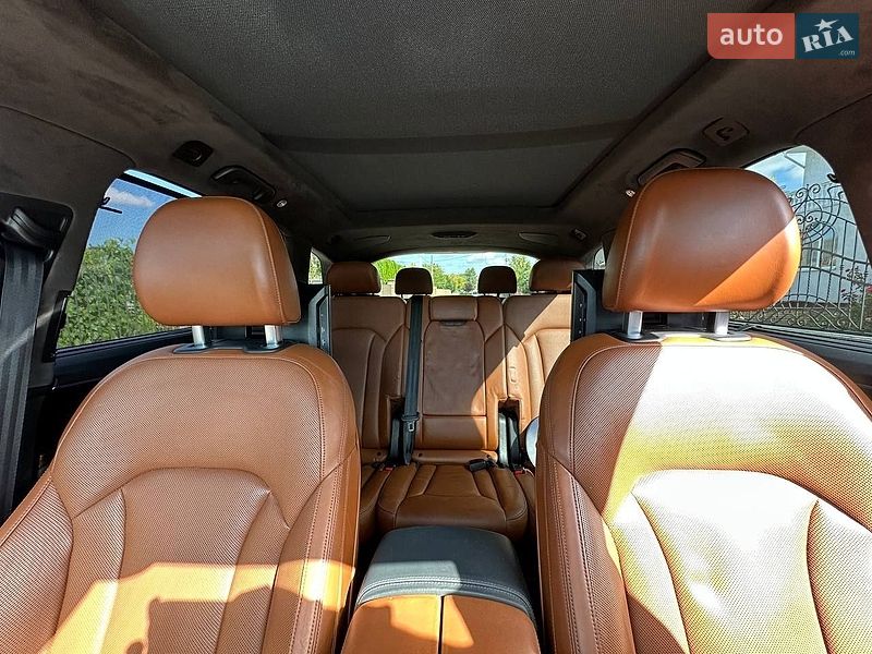 Внедорожник / Кроссовер Audi Q7 2016 в Луцке
