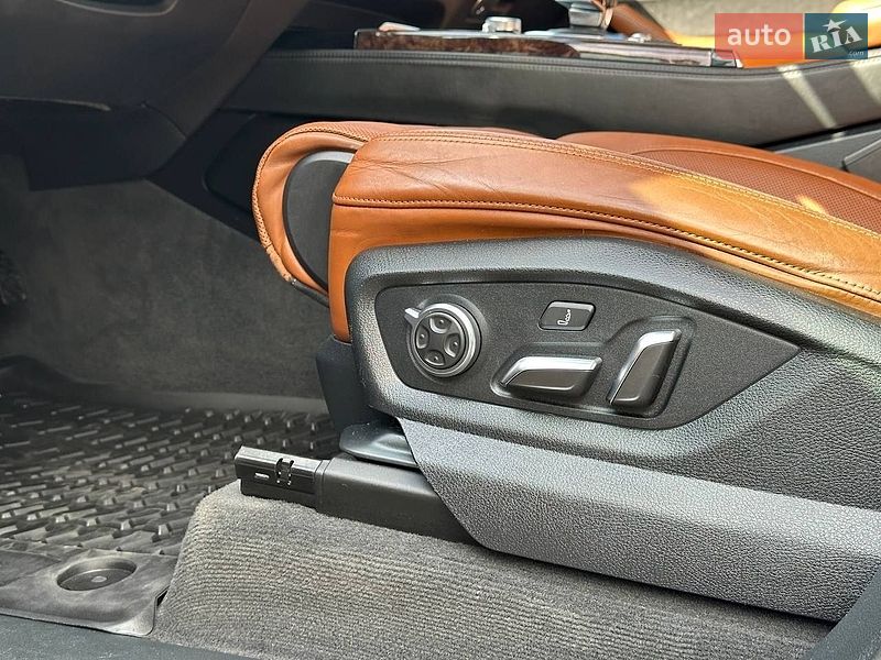 Внедорожник / Кроссовер Audi Q7 2016 в Луцке