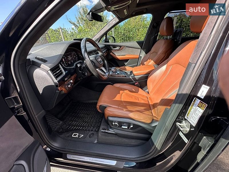 Внедорожник / Кроссовер Audi Q7 2016 в Луцке
