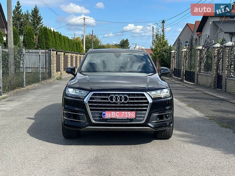 Внедорожник / Кроссовер Audi Q7 2016 в Луцке