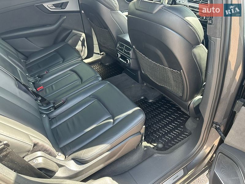 Внедорожник / Кроссовер Audi Q7 2016 в Львове