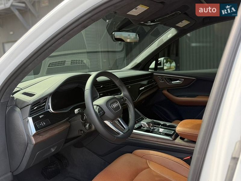 Внедорожник / Кроссовер Audi Q7 2024 в Днепре