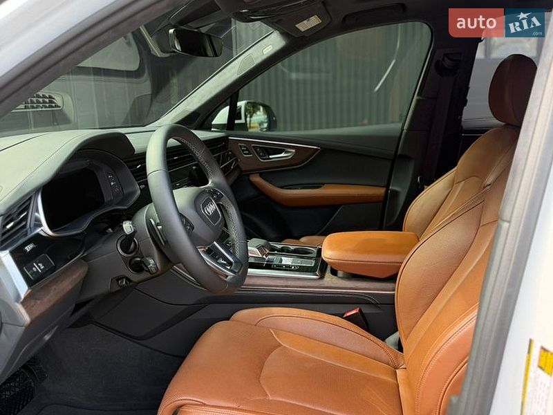 Внедорожник / Кроссовер Audi Q7 2024 в Днепре