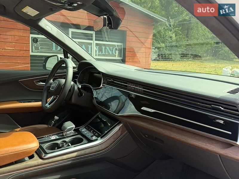 Внедорожник / Кроссовер Audi Q7 2024 в Днепре
