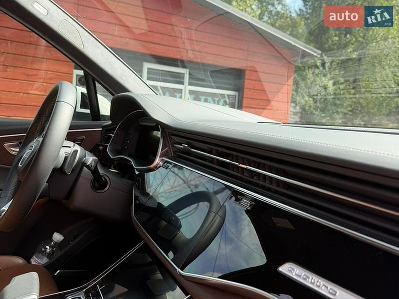 Внедорожник / Кроссовер Audi Q7 2024 в Днепре