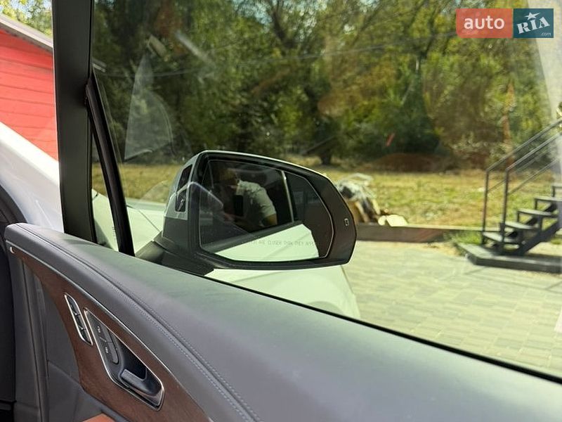 Внедорожник / Кроссовер Audi Q7 2024 в Днепре