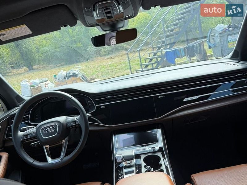 Внедорожник / Кроссовер Audi Q7 2024 в Днепре
