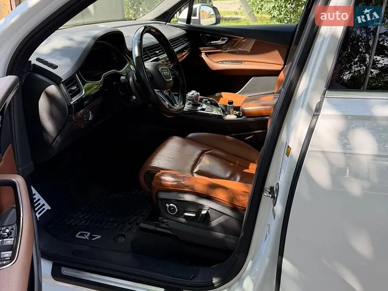 Audi Q7 2016