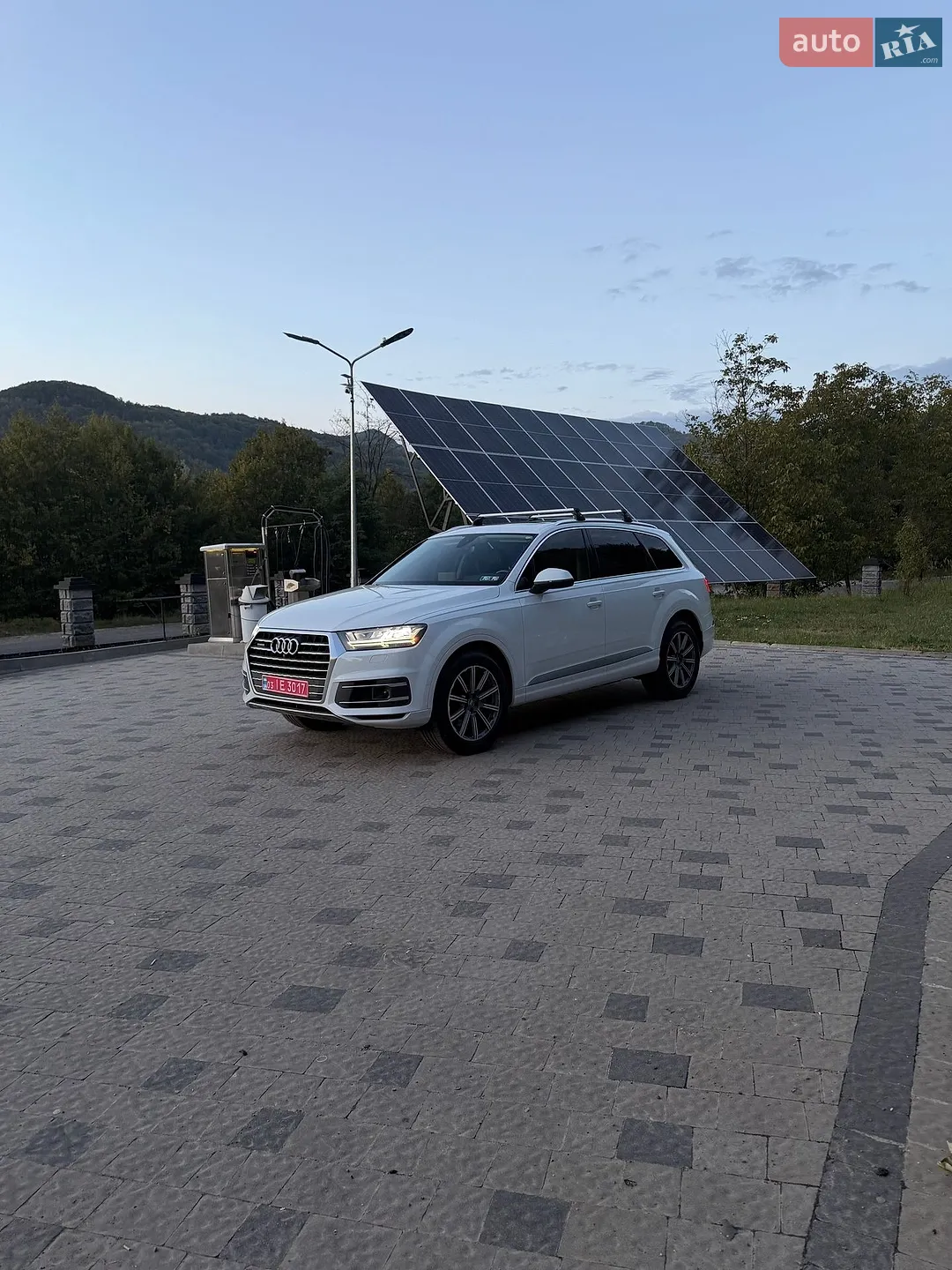2017 Audi Q7 - мініатюра 12