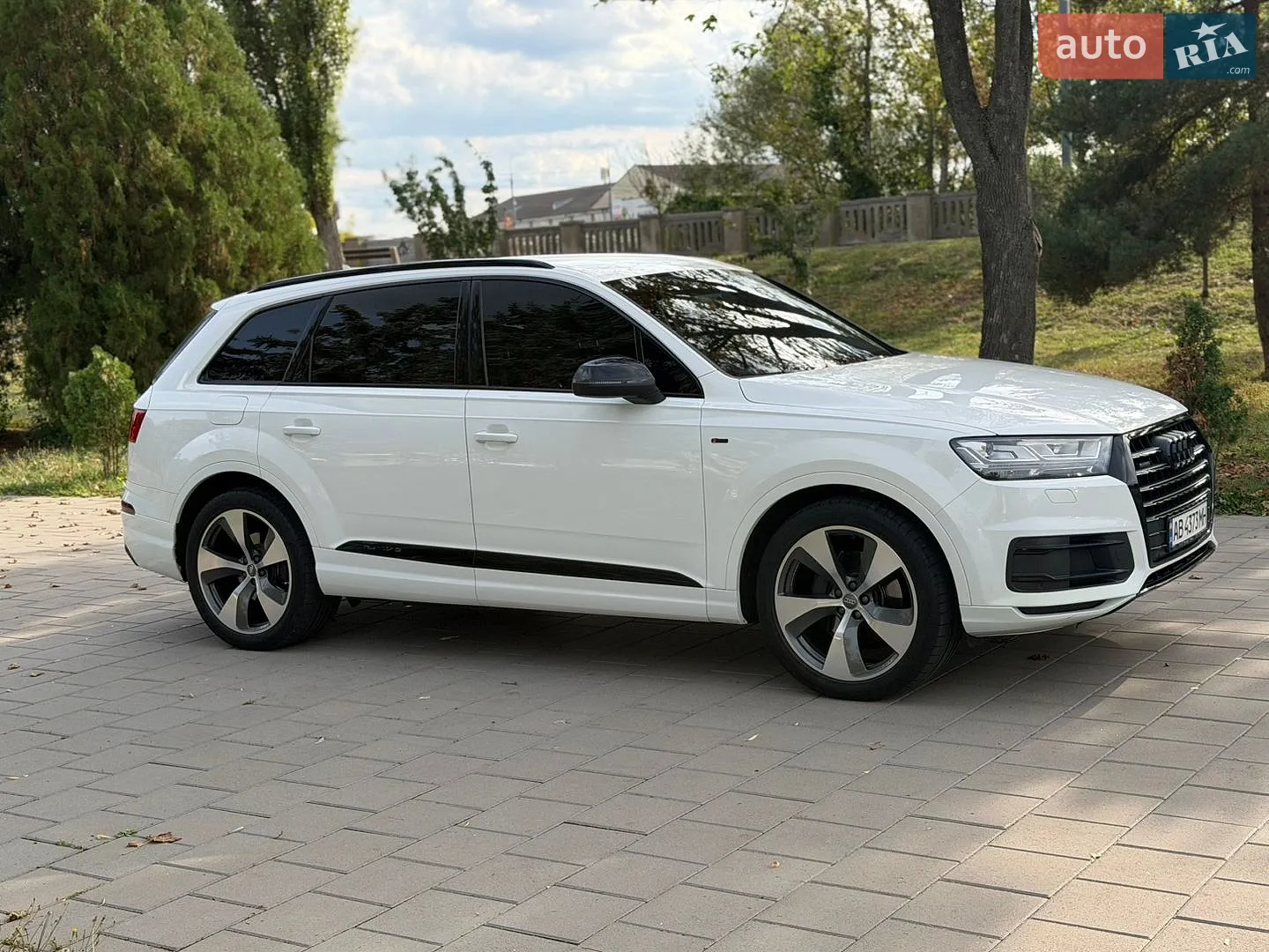 2016 Audi Q7 - мініатюра 18