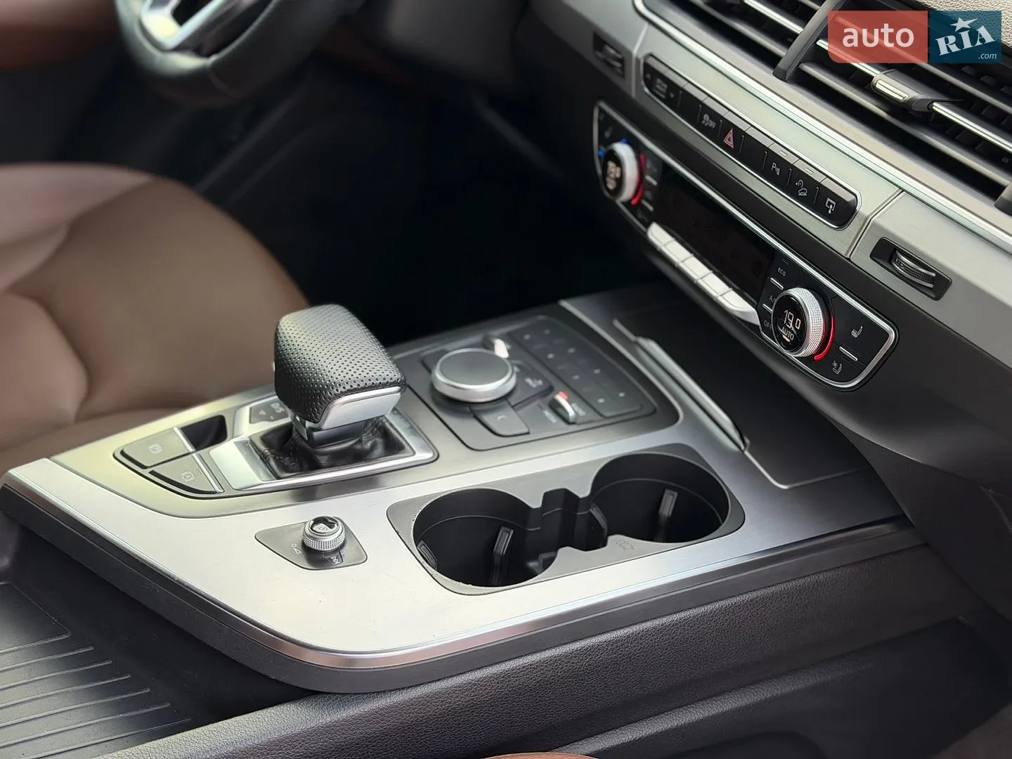 2016 Audi Q7 - мініатюра 47