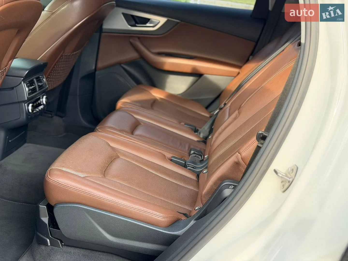 2016 Audi Q7 - мініатюра 51