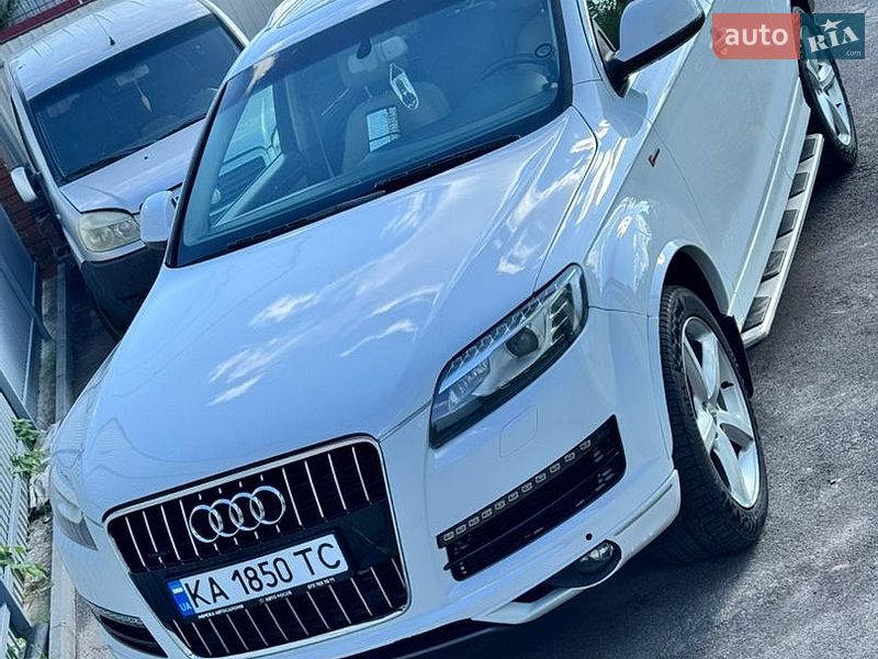 Внедорожник / Кроссовер Audi Q7 2013 в Киеве