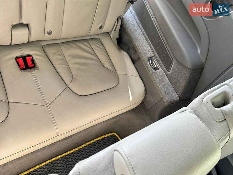 Внедорожник / Кроссовер Audi Q7 2013 в Киеве