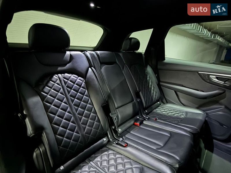 Внедорожник / Кроссовер Audi Q7 2020 в Мукачево