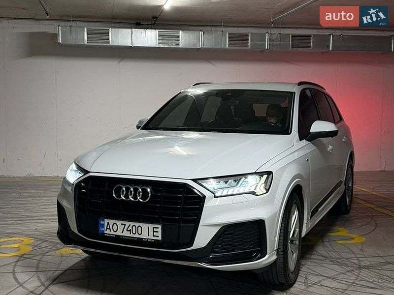Внедорожник / Кроссовер Audi Q7 2020 в Мукачево