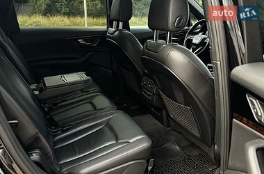 Позашляховик / Кросовер Audi Q7 2016 в Вінниці