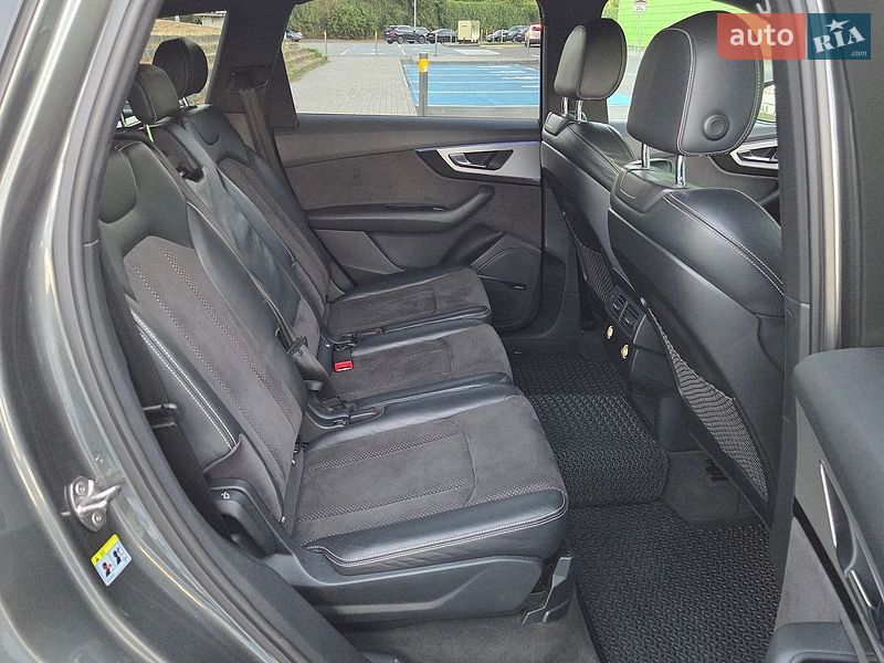 Позашляховик / Кросовер Audi Q7 2015 в Києві фото 21 Позашляховик / Кросовер Audi Q7 2015 в Києві