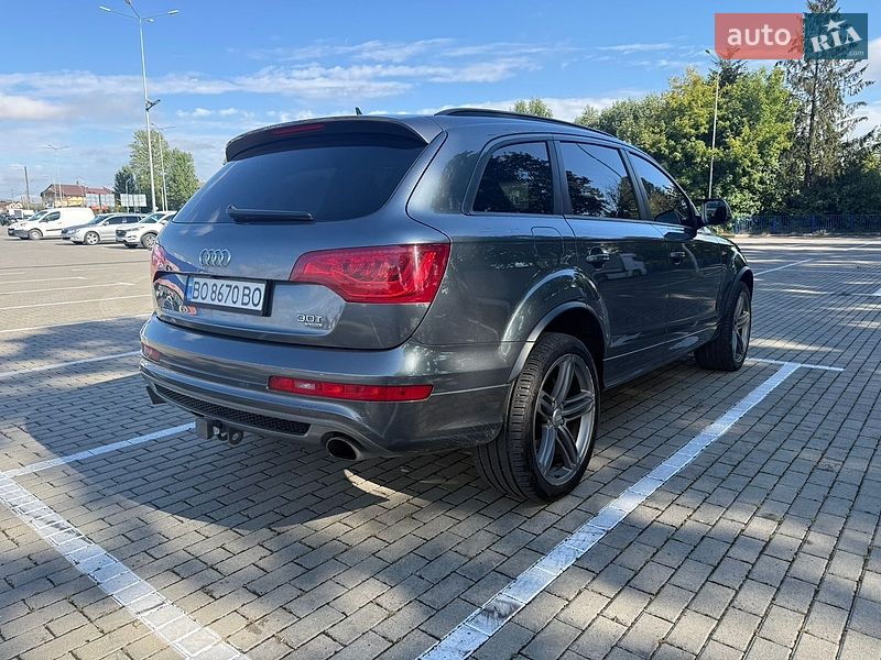 Позашляховик / Кросовер Audi Q7 2015 в Тернополі