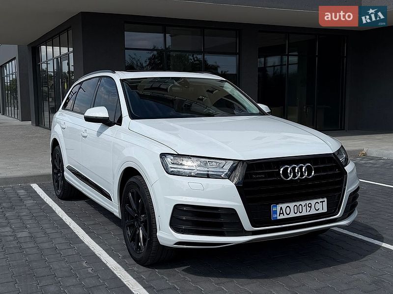 Позашляховик / Кросовер Audi Q7 2019 в Виноградові