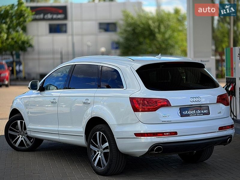 Позашляховик / Кросовер Audi Q7 2013 в Миколаєві