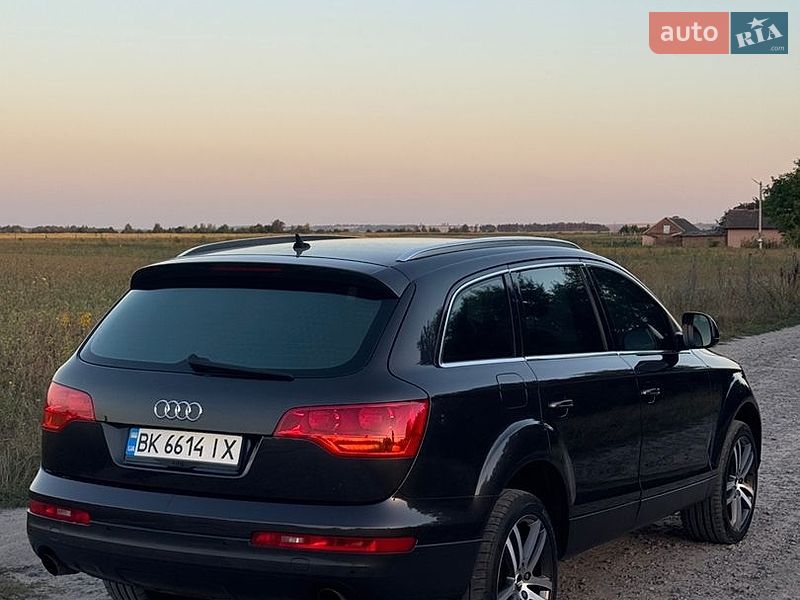 Внедорожник / Кроссовер Audi Q7 2007 в Ровно