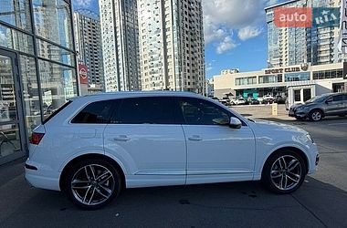 Позашляховик / Кросовер Audi Q7 2018 в Києві