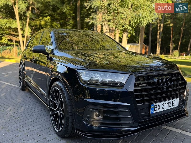 Внедорожник / Кроссовер Audi Q7 2016 в Шепетовке