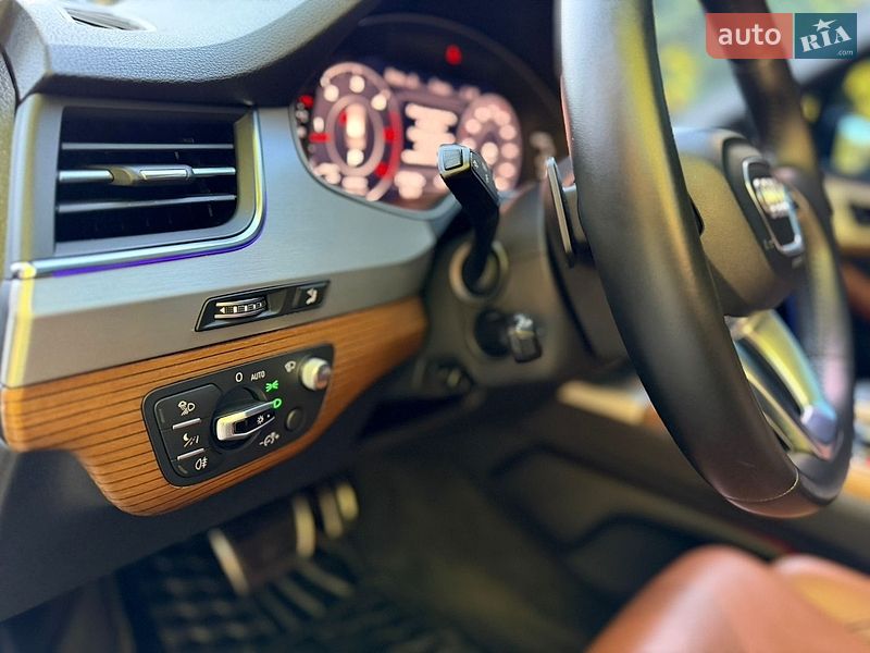 Внедорожник / Кроссовер Audi Q7 2016 в Шепетовке