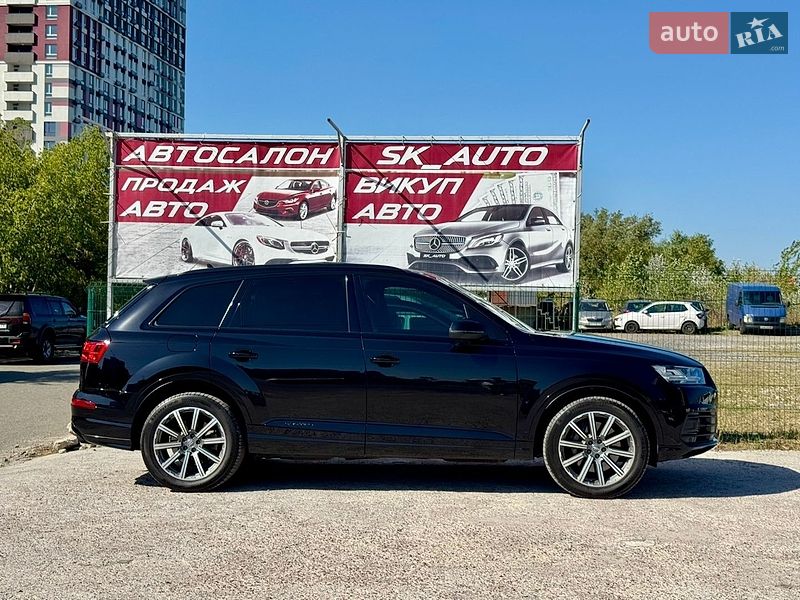 Внедорожник / Кроссовер Audi Q7 2018 в Киеве