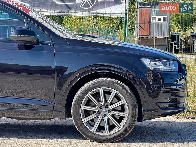 Внедорожник / Кроссовер Audi Q7 2018 в Киеве