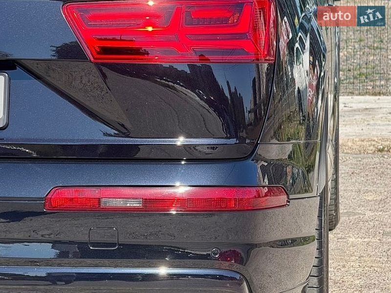 Внедорожник / Кроссовер Audi Q7 2018 в Киеве