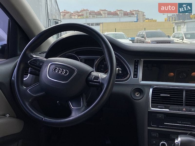 Позашляховик / Кросовер Audi Q7 2012 в Львові