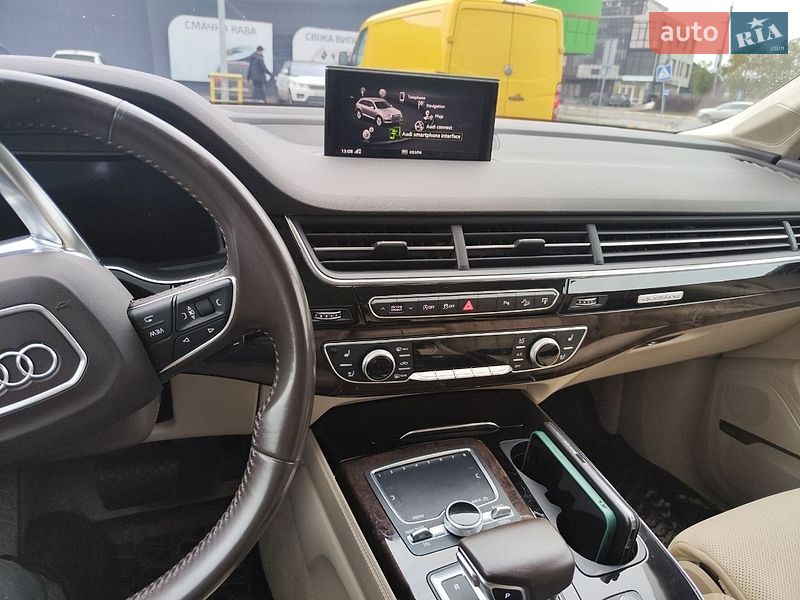 Позашляховик / Кросовер Audi Q7 2016 в Києві