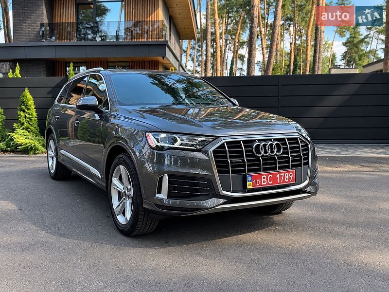 Внедорожник / Кроссовер Audi Q7 2020 в Киеве