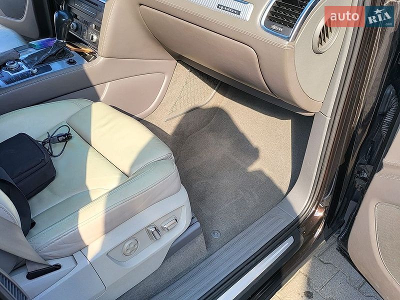 Внедорожник / Кроссовер Audi Q7 2009 в Тернополе