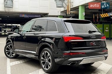 Позашляховик / Кросовер Audi Q7 2025 в Києві