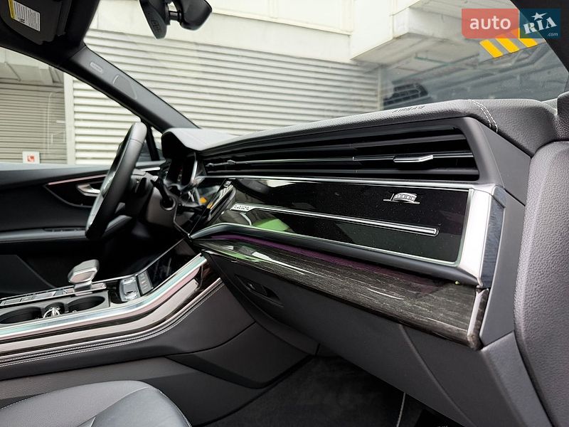 Позашляховик / Кросовер Audi Q7 2025 в Києві