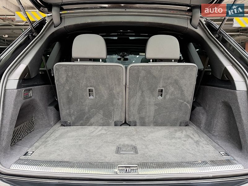 Позашляховик / Кросовер Audi Q7 2025 в Києві