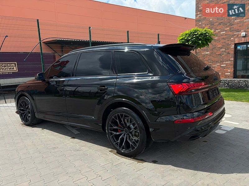 Внедорожник / Кроссовер Audi Q7 2021 в Киеве фото 120 Внедорожник / Кроссовер Audi Q7 2021 в Киеве