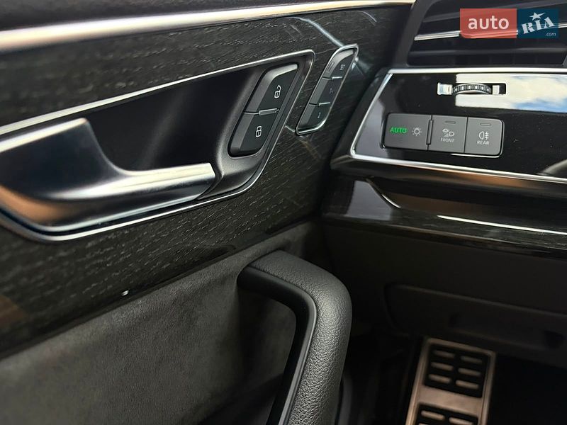 Внедорожник / Кроссовер Audi Q7 2021 в Киеве фото 164 Внедорожник / Кроссовер Audi Q7 2021 в Киеве