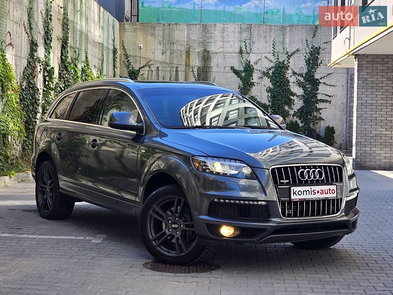 Внедорожник / Кроссовер Audi Q7 2013 в Хмельницком