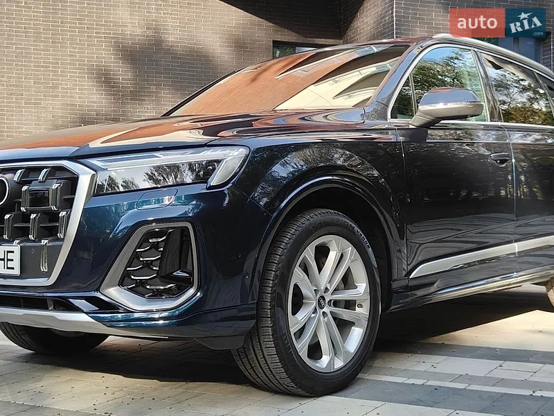 Audi Q7 2024