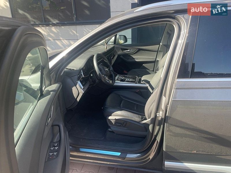 Внедорожник / Кроссовер Audi Q7 2020 в Львове
