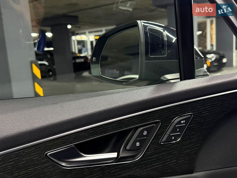 Позашляховик / Кросовер Audi Q7 2021 в Одесі фото 16 Позашляховик / Кросовер Audi Q7 2021 в Одесі