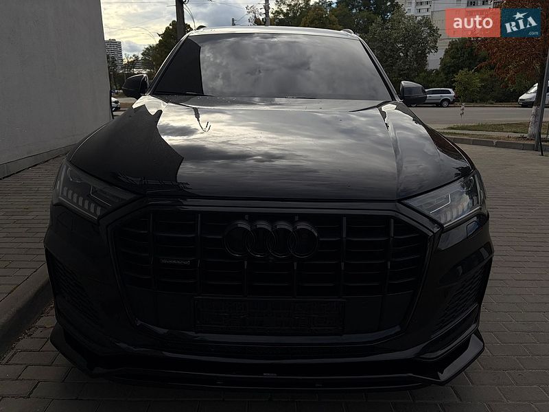 Внедорожник / Кроссовер Audi Q7 2022 в Киеве